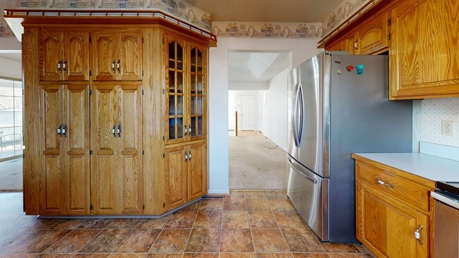 1225 Berry Rd, Independence, MO 64057 - photo 3