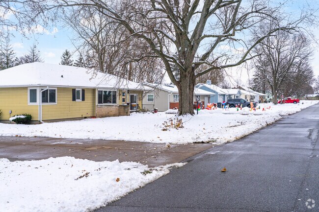 Midcentury Ranch-style homes are a popular choice for families moving to Kentland.