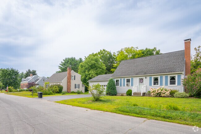You'll find a handful of beautiful Cape Cod-style homes lining the streets of East Concord.
