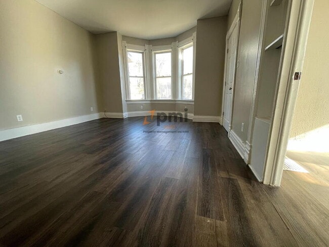 424 E 10th St unit 1, Michigan City, IN 46360 - photo 2