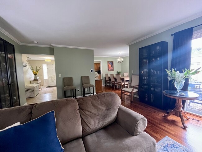 1760 Trailwood Path, Bloomfield Hills, MI 48301 - photo 4