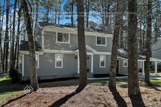 426 Windsor Farms Dr, Lawrenceville, GA 30045