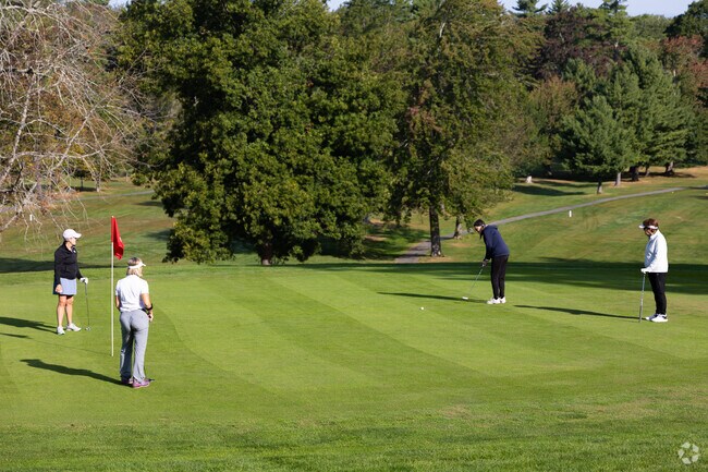 The Apple Hill Golf Course is a public course near East Kingston that hosts five weekly leagues available to join.