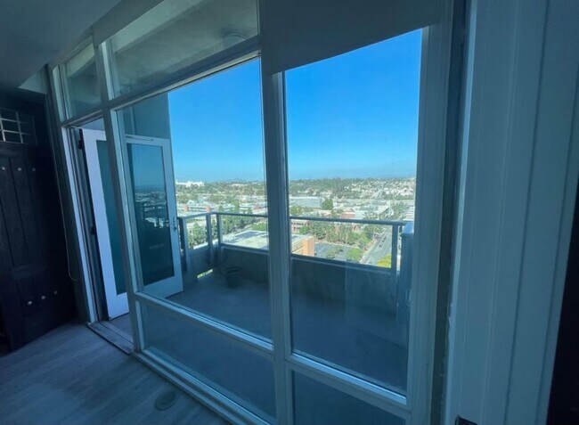Skyvue Lofts At Smart Corner unit 1834, San Diego, CA 92101 - photo 4