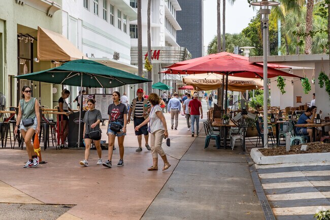 Lincoln Road Mall is just minutes from Miami Beach Boardwalk with tons of shopping.