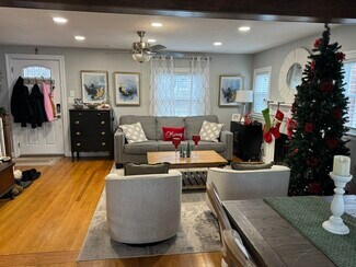 23 Tiverton Pkwy, Worcester, MA 01602