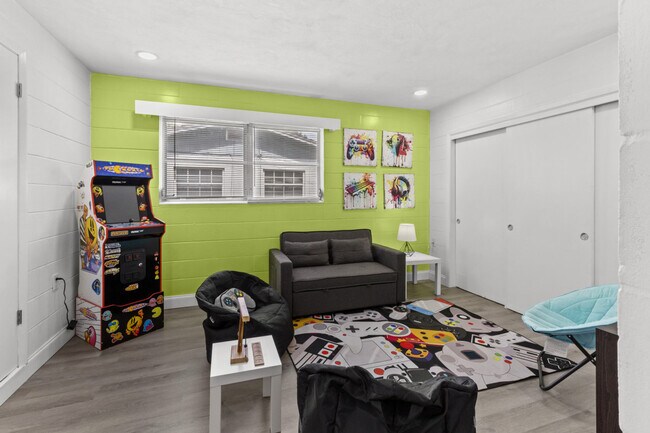 3204 NW 10th St unit ID1359128P, Gainesville, FL 32609 - photo 5