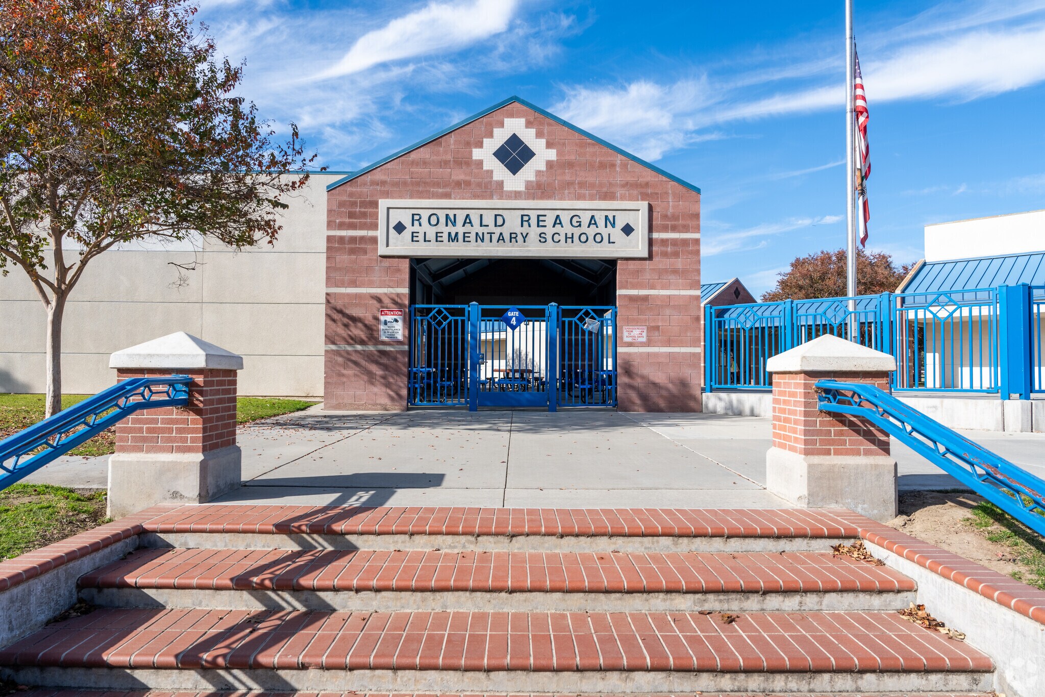 Ronald Reagan Elementary in River Oaks has a 25:1 student-teacher ratio.