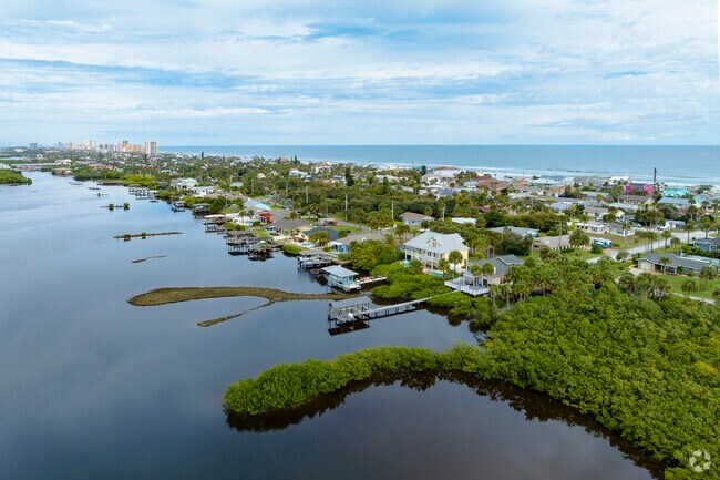 Nestled along Florida’s Atlantic shoreline, Wilbur By The Sea offers a serene escape with stunning ocean views.