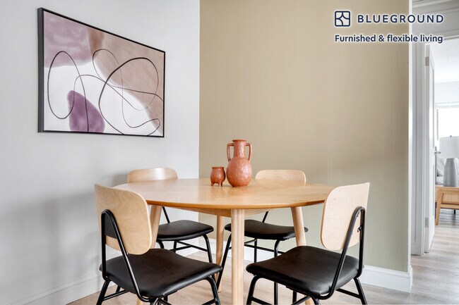 270 Babcock St unit FL1-ID823, Boston, MA 02215 - photo 7