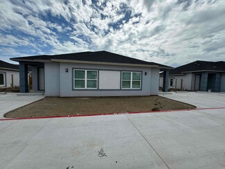 1802 Atrium Pl Dr Unit 2, Harlingen, TX 78550