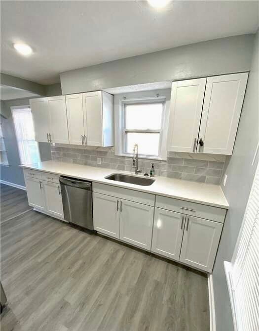 4172 Lambert Rd, Cleveland, OH 44121 - photo 5