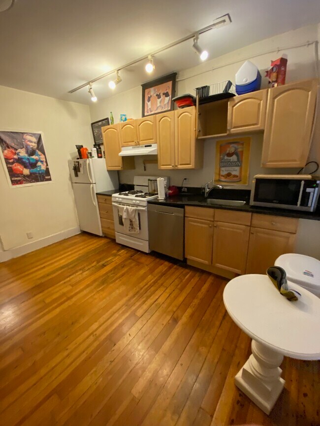 15 Cooper St unit 1, Boston, MA 02113 - photo 7