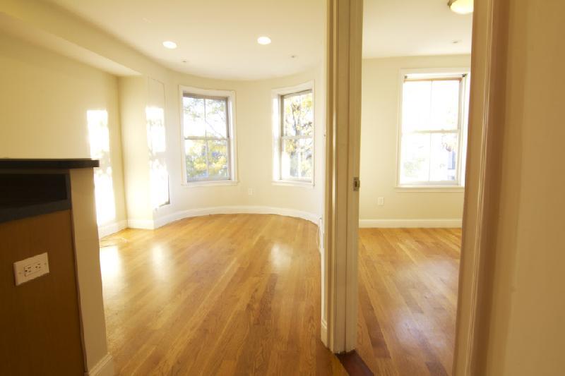 106 Hammond St unit 3, Roxbury Crossing, MA 02120 - photo 1