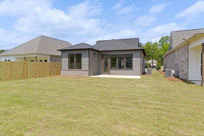 1289 Woodland Cir unit 37687117, Opelika, AL 36801 - photo 2