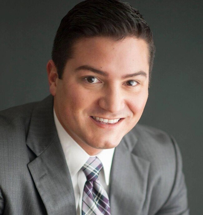 Agent Photo