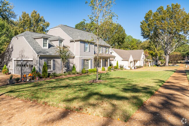 Shady Grove features quiet residential areas with a wide variety of lot sizes.