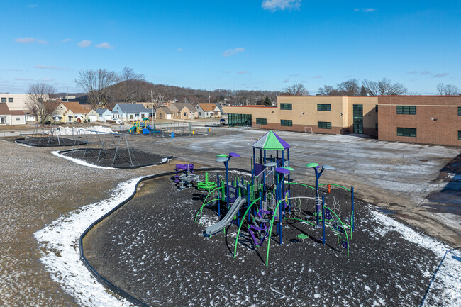 Kewaskum Elementary School in Kewaskum, WI offers plenty of space for kids to run and play.