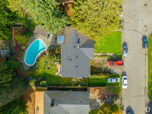 Homes in the Pacific Ridge Neighborhood have plenty of yard space.