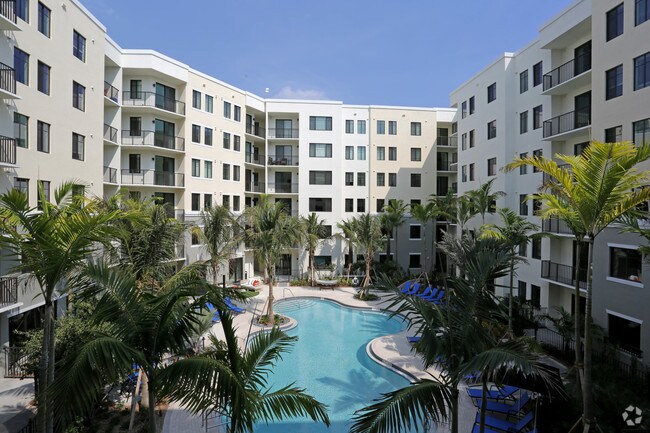 Advenir at Lighthouse Point, Pompano Beach, FL 33064 - photo 2