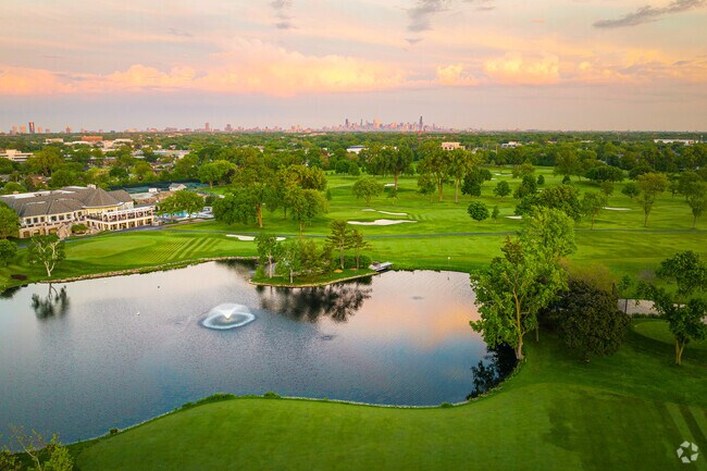 Lincolnwood golfers can play 18 holes at the Bryn Mawr Country Club.