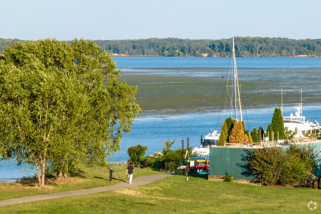 Trails in Belmont Bay run parallel to the river.