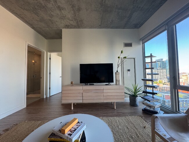 167 N Desplaines St unit 611, Chicago, IL 60661 - photo 4