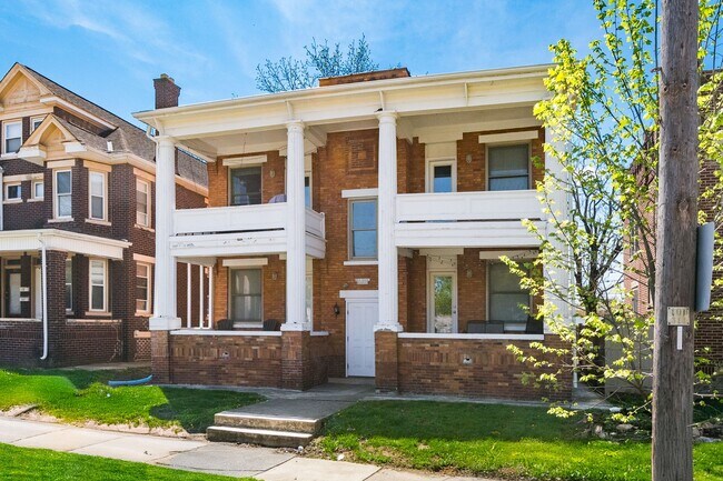 313-315 Chittenden Ave, Columbus, OH 43201 - photo 4