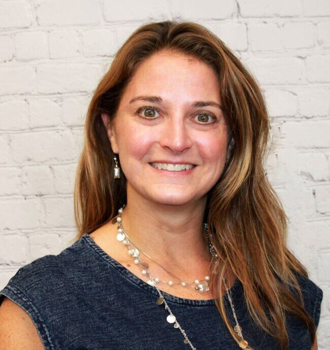 Tracy Righi-Smith