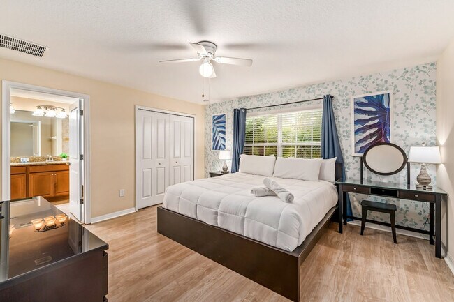 4900 Clock Tower Dr unit ID1018193P, Kissimmee, FL 34746 - photo 6