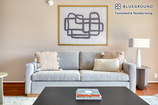 11811 Washington Place unit FL2-ID690, Los Angeles, CA 90066 - photo 2