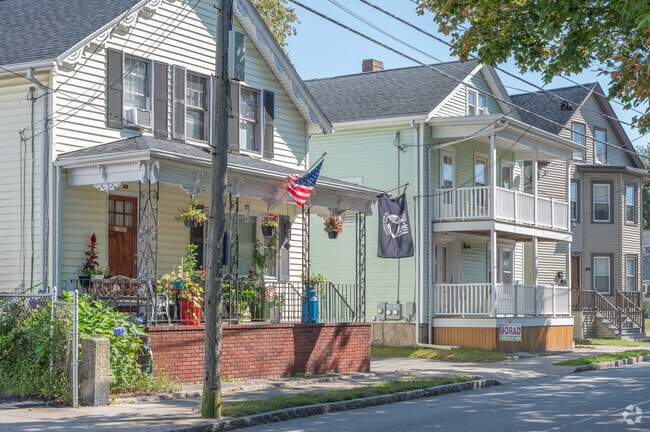 Take a seat on the porch and enjoy a relaxing day in the Clasky Park neighborhood.