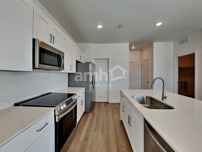 18467 W Cottontail Ln, Surprise, AZ 85387 - photo 3