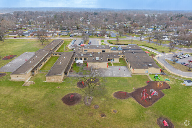 Fort Wayne's Indian Village Elementary School has a student-teacher ratio of 19 to 1.