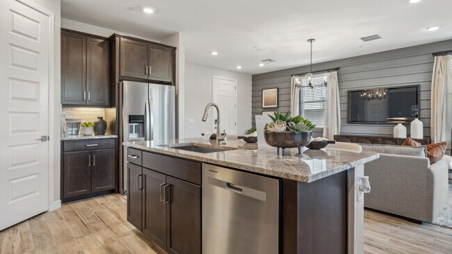 21114 N 58th Way, Phoenix, AZ 85054 - photo 6