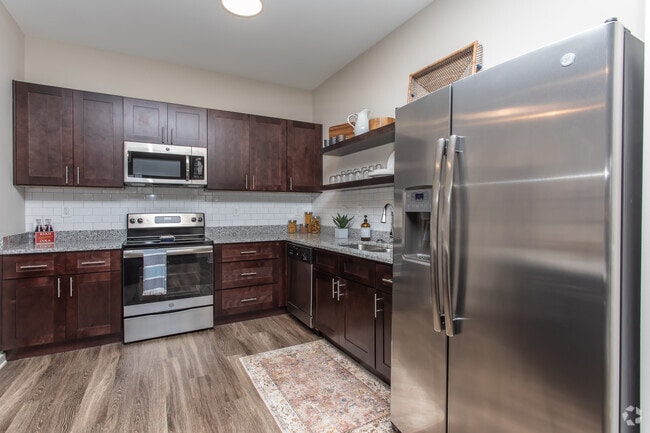 The Station at River Crossing, Macon, GA 31210 - photo 5