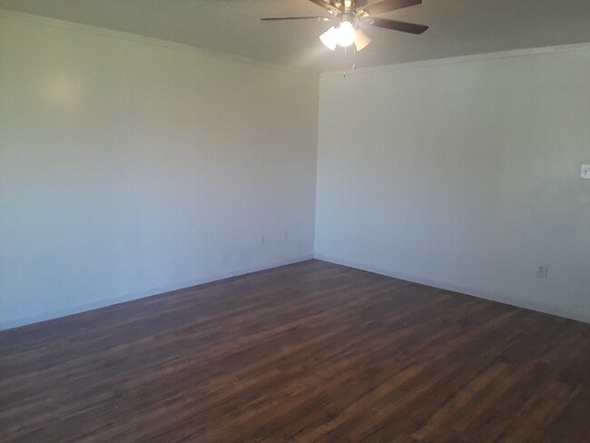 10814 Estelle Cir, Montgomery, TX 77356 - photo 5