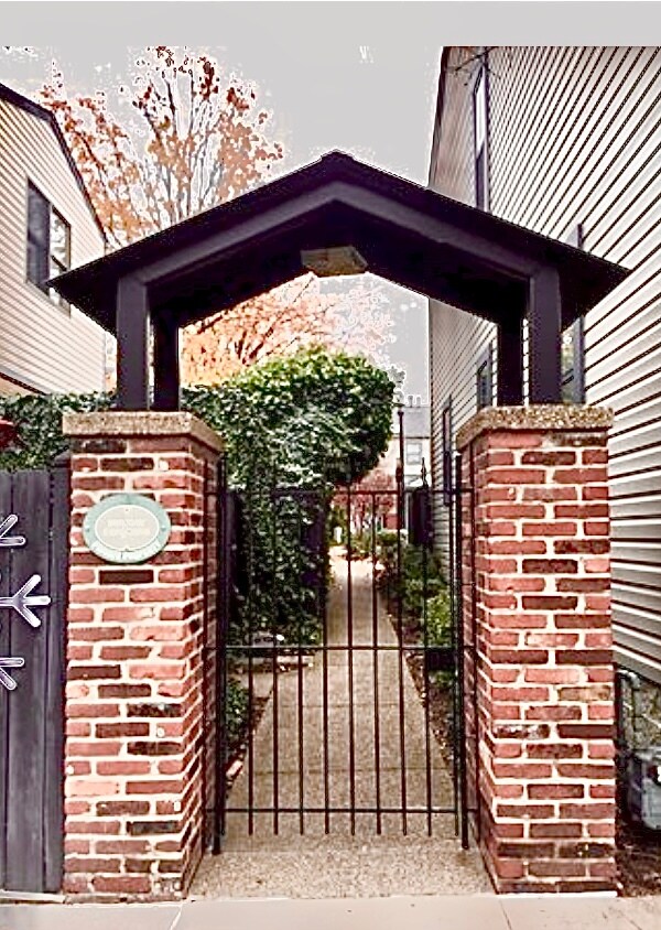 51 S 17th St unit 51 S 17th St, Pittsburgh, PA 15203 - photo 2