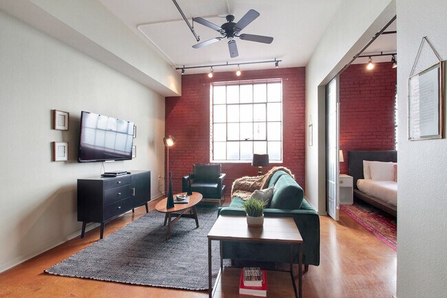 1039 Constance St unit ID1265376P, New Orleans, LA 70130 - photo 2