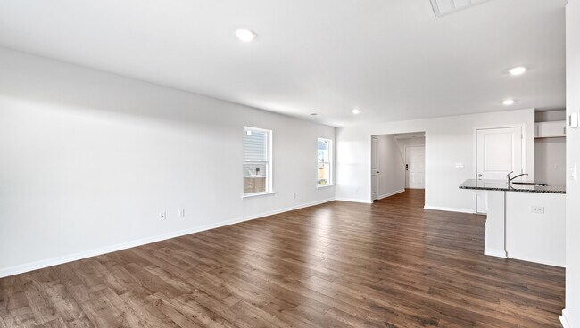 2335 Springview Ct, Boiling Springs, SC 29316 - photo 7