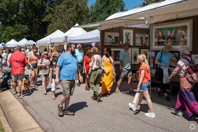 Lazy Daze Arts & Crafts Festival is a family-oriented event in downtown Cary.