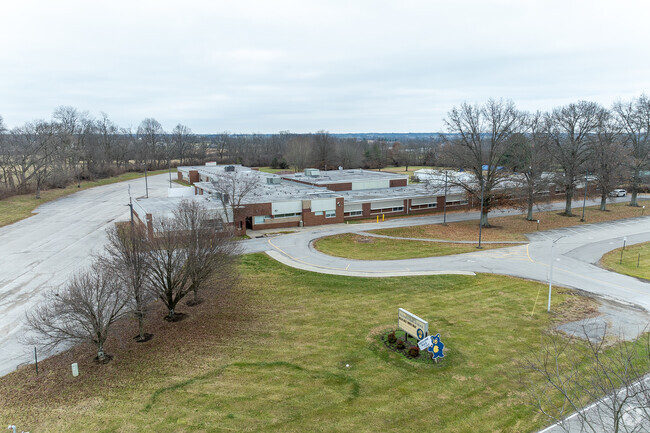 The student population of Eastern Elementary School is 426 and the school serves K-5.