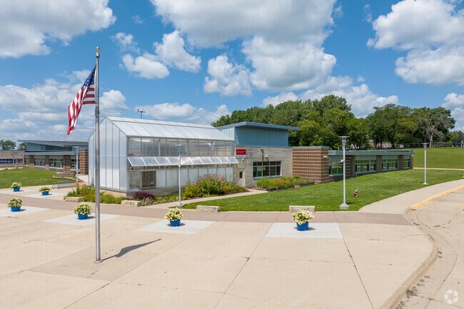 Carver Academy is located in the city of Waterloo, IA.