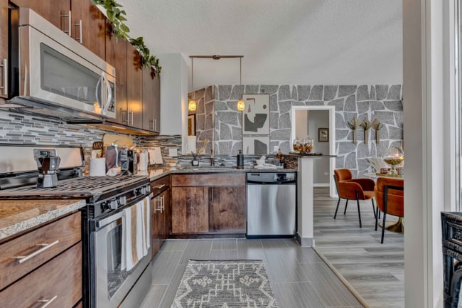 331 E Ohio St, Chicago, IL 60611 - photo 3