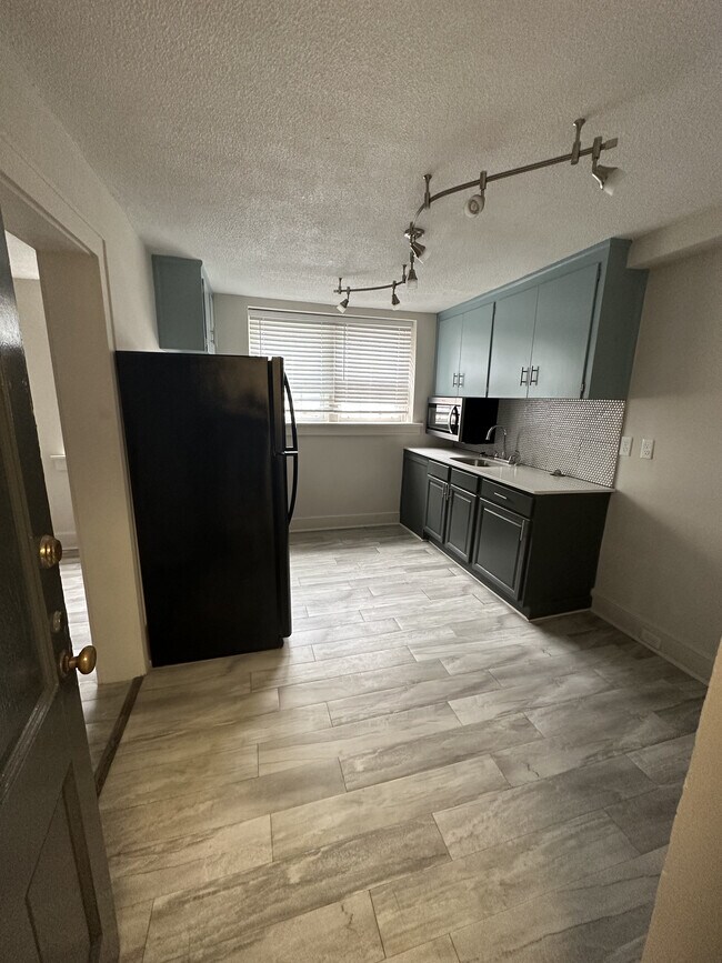 Kitchen View From Entryway