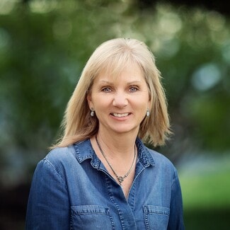 Sandi Hall