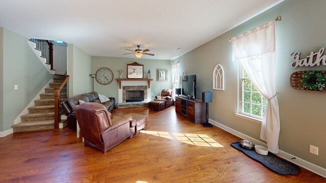 114 Austin Storey Cir, Newnan, GA 30263 - photo 3