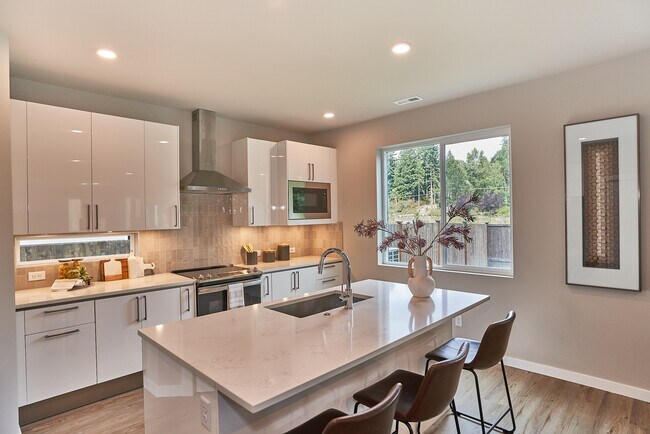 1401 137th E unit 37294883, Tacoma, WA 98445 - photo 2