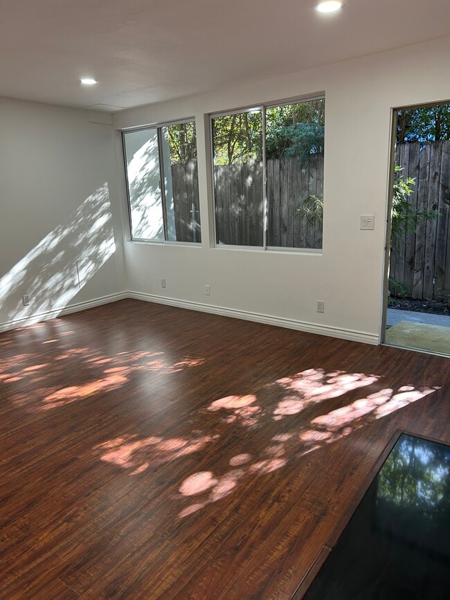 4190 Dixie Canyon Ave, Sherman Oaks, CA 91423 - photo 5