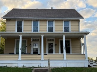 796 Cleveland Ave, Dubuque, IA 52003